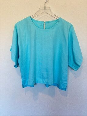 DKNY Boxy Short-Sleeve Linen Top in Aqua